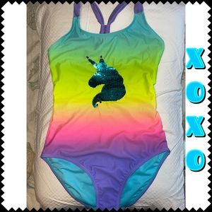Girls’ one-piece bathing suit